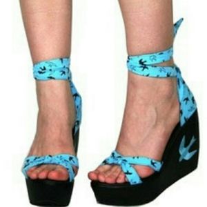 Too Fast Brand Tie Up Wedge Sandal NIB
